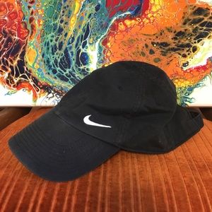 Black Nike dad hat